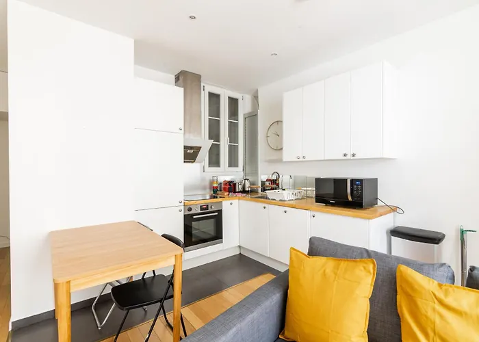 Luxurious 1 Bedroom Republique Vinaigriers Free Netflix Διαμέρισμα