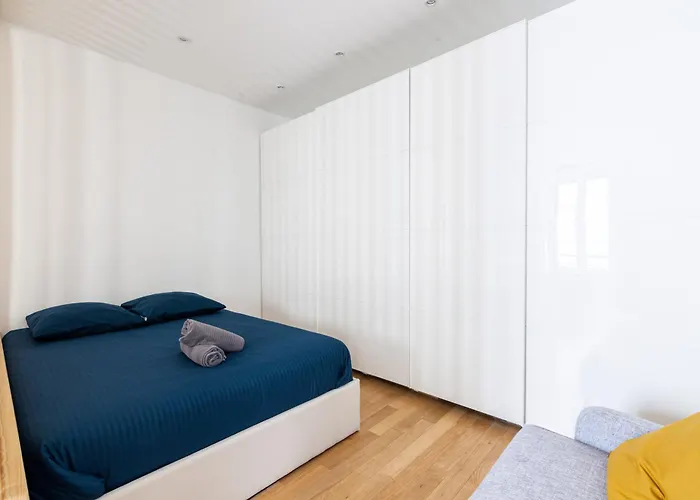 Luxurious 1 Bedroom Republique Vinaigriers Free Netflix